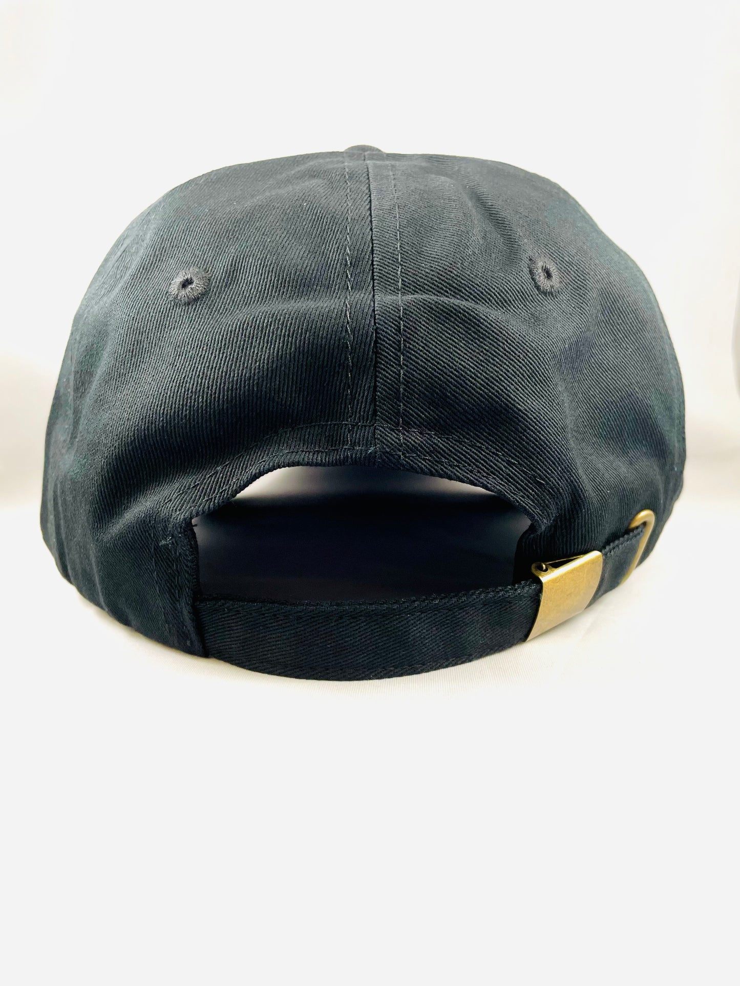 3-D  LOGO BLACK DAD CAP